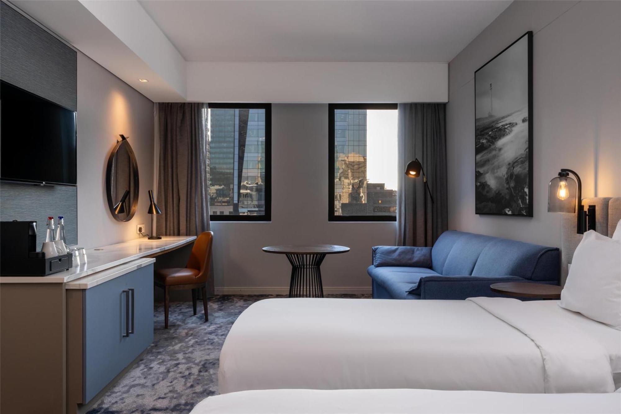Radisson Foreshore