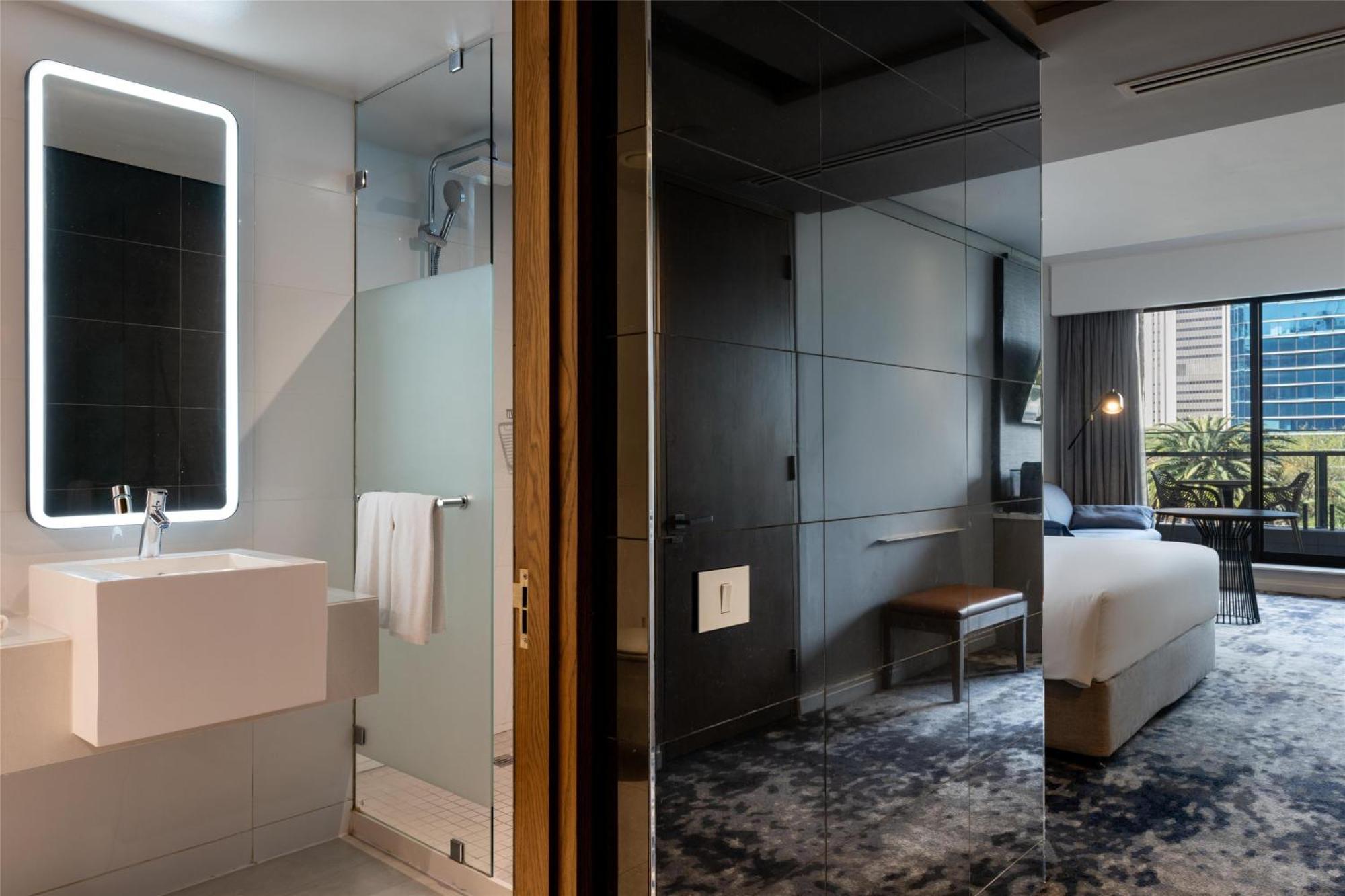 Radisson Foreshore 4* Cape Town
